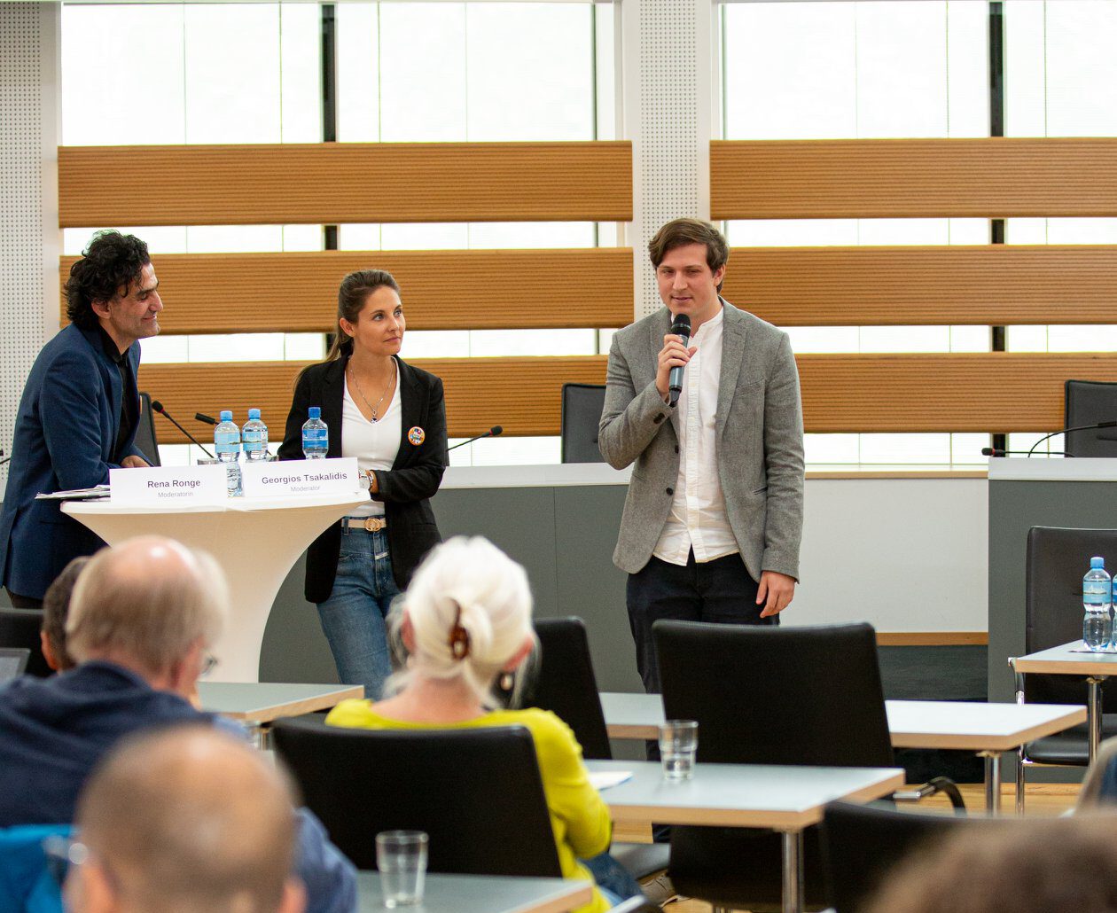 Podiumsdiskussion 15