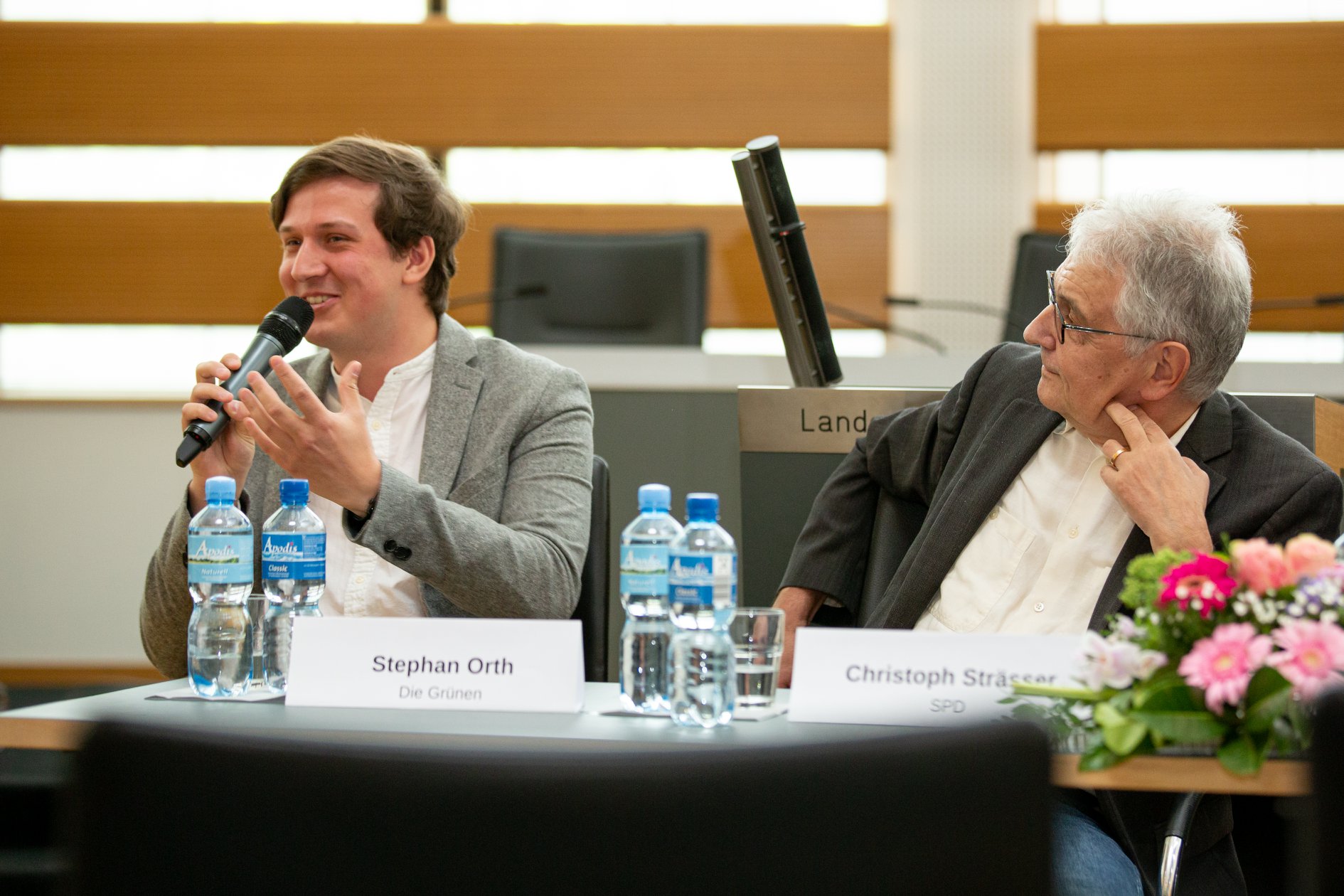 Podiumsdiskussion 16