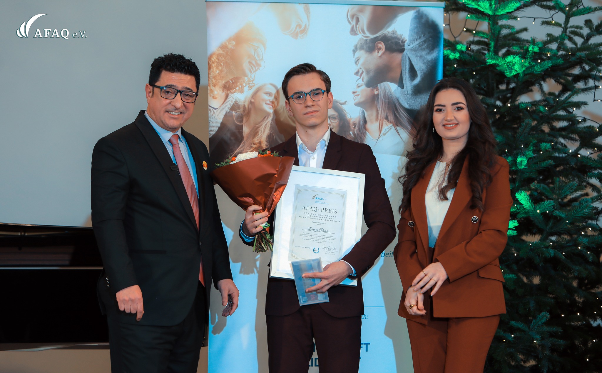 412699025_765285725639380_7581970859377366401_n